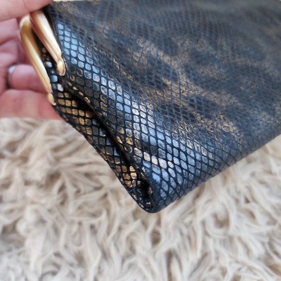 HOBO Black and Brown Snakeskin Clutch Wallet Set - Picture 3 of 13